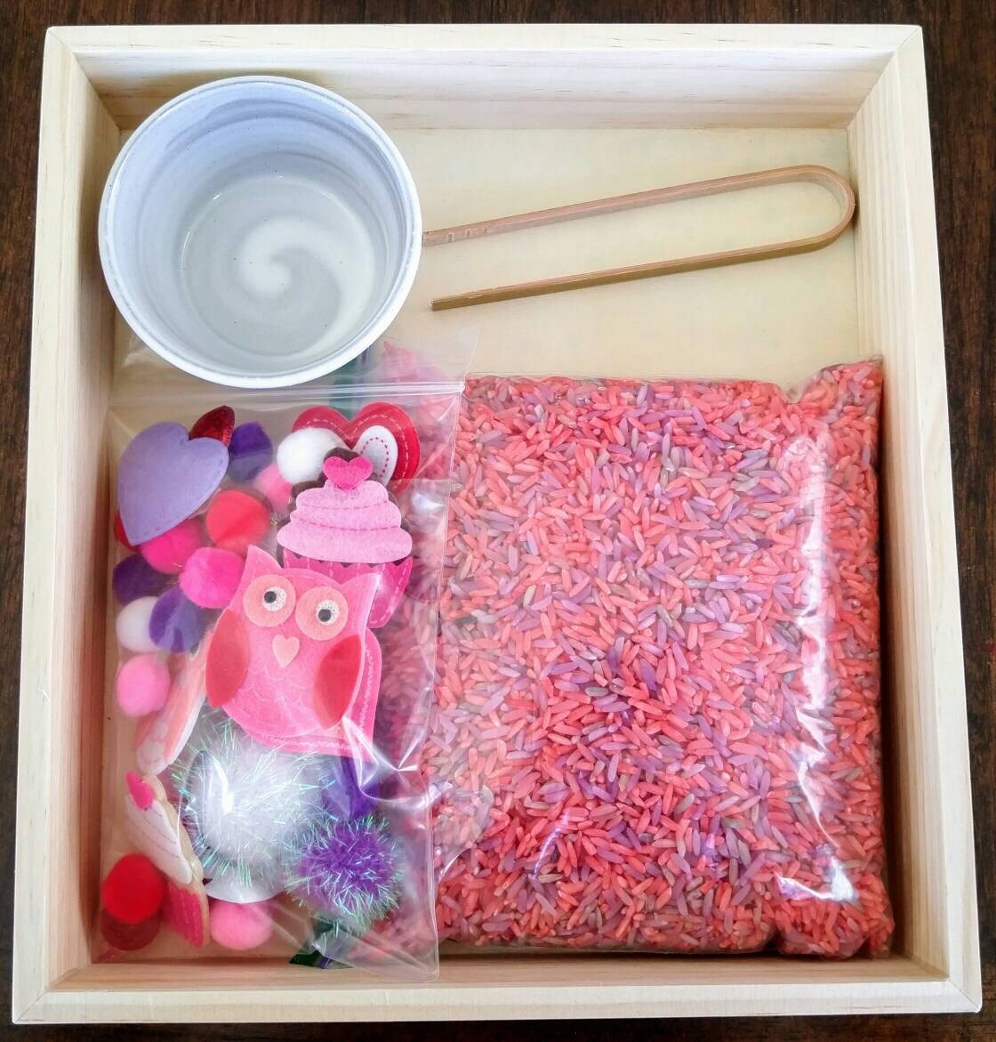 Valentine's Sensory Box, Tweezing Activity, Fine Motor Skills, Gift for Kids, Montessori, Classroom Activity, Teacher Resources